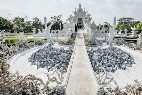 Excursión a los Templos de Chiang Rai: Templos Blanco y Azul y Casa Negra