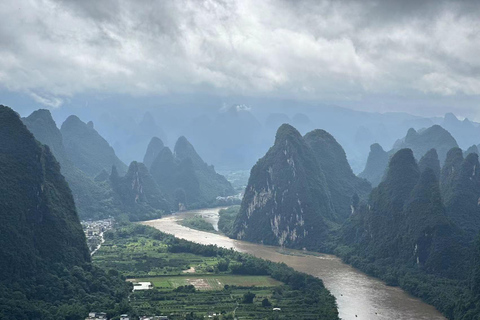 Guilin : visite privée d&#039;une journée à Yangshuo, vue sur les montagnes à vol d&#039;oiseau