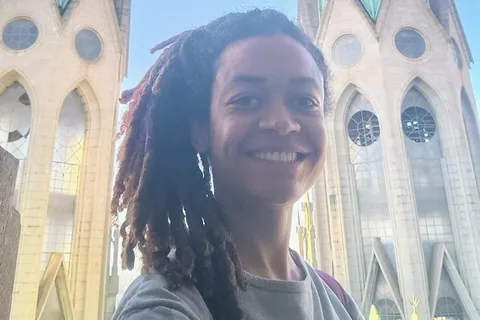 Companionship of a bilingual guide in São Paulo