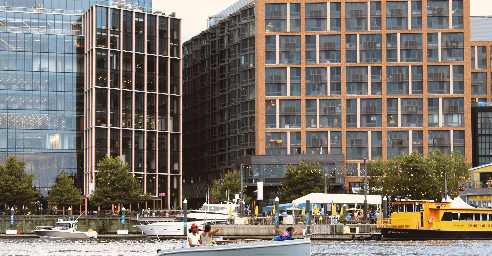 Washington DC: The Wharf Self-Driven Boat Tour with Map