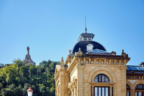 San Sebastian: Express Walk with a Local in 60 minutes