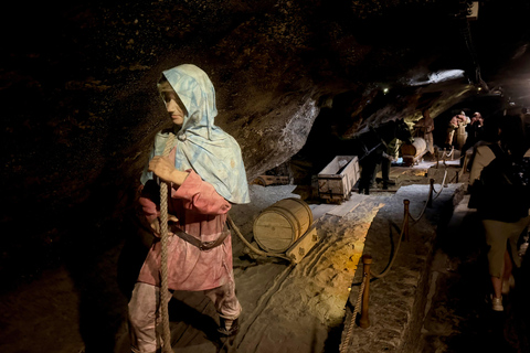 Schindler Story WalkingTour & Wieliczka Salt Mine with Lunch English Tour