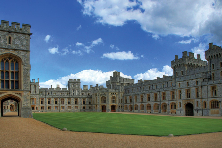 London: Windsor Castle Tour w/ Entry Ticket & Transportation Windsor Castle Tour