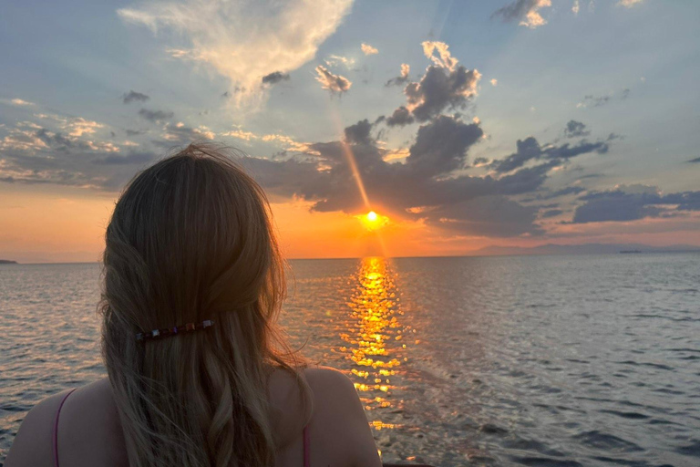 Thessaloniki: Thermaikos Gulf Boat Tour with Drinks & Snacks