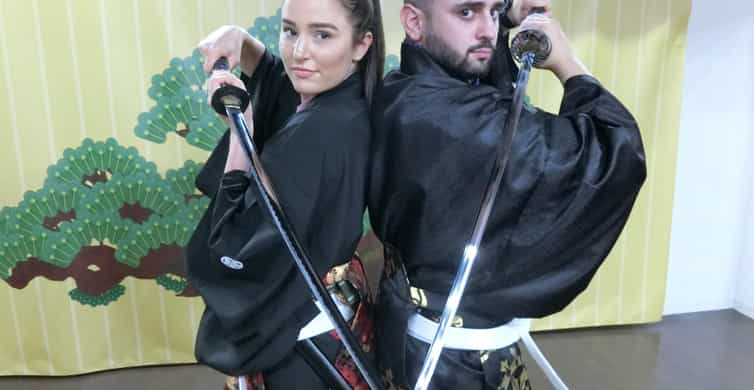 Tokyo: Samurai Sword & Kenbu Experience Workshop