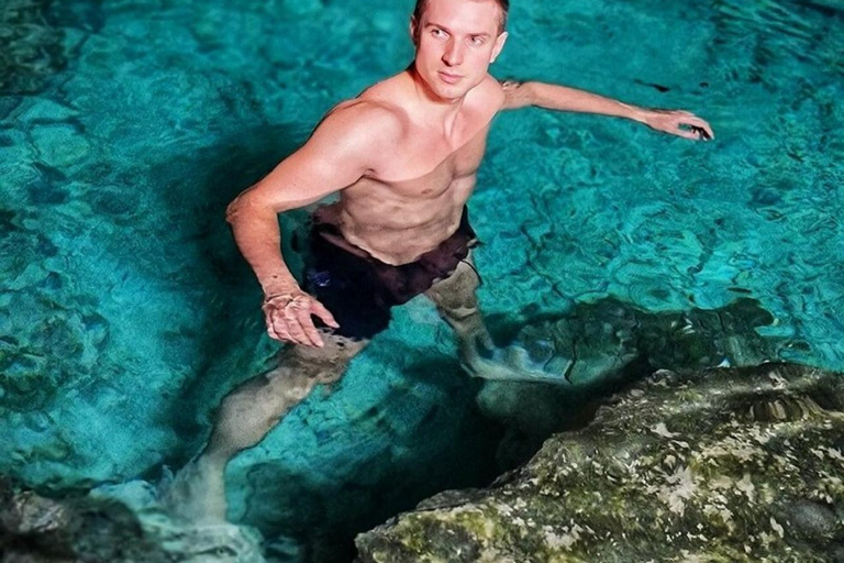 Zanzibar: la foresta di Jozani, le tartarughe marine, la grotta di Kuza e The RockTour senza servizio di prelievo e rientro in hotel