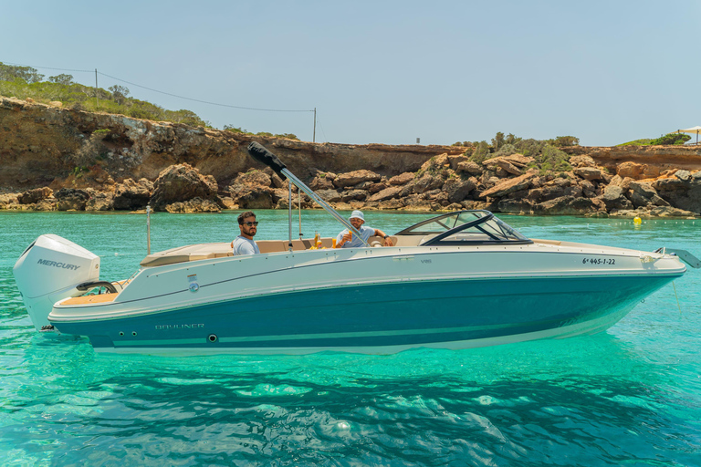 Ibiza: Private Boat Tour to the Untouched North Coast
