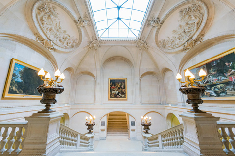 Paris: Louvre Museum Guided Highlights Tour