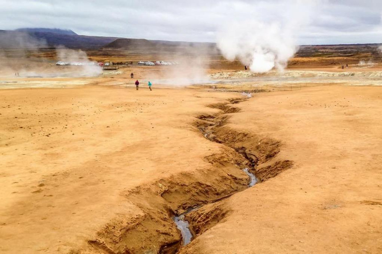 Akureyri: Sjön Myvatn, Goðafoss, Dimmuborgir och Hverir