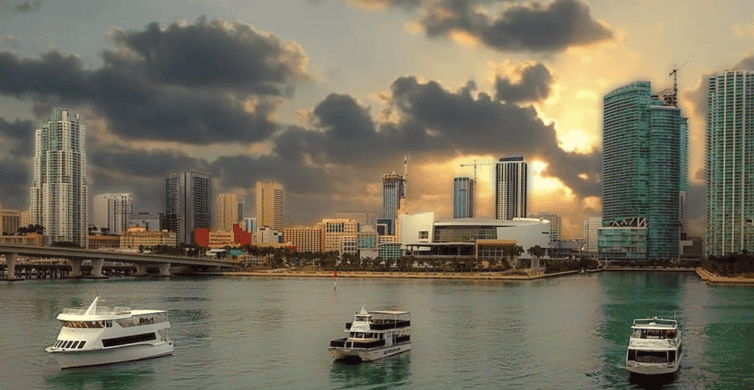 Miami: Biscayne Bay Millionaire's Homes Sightseeing Cruise photo 11