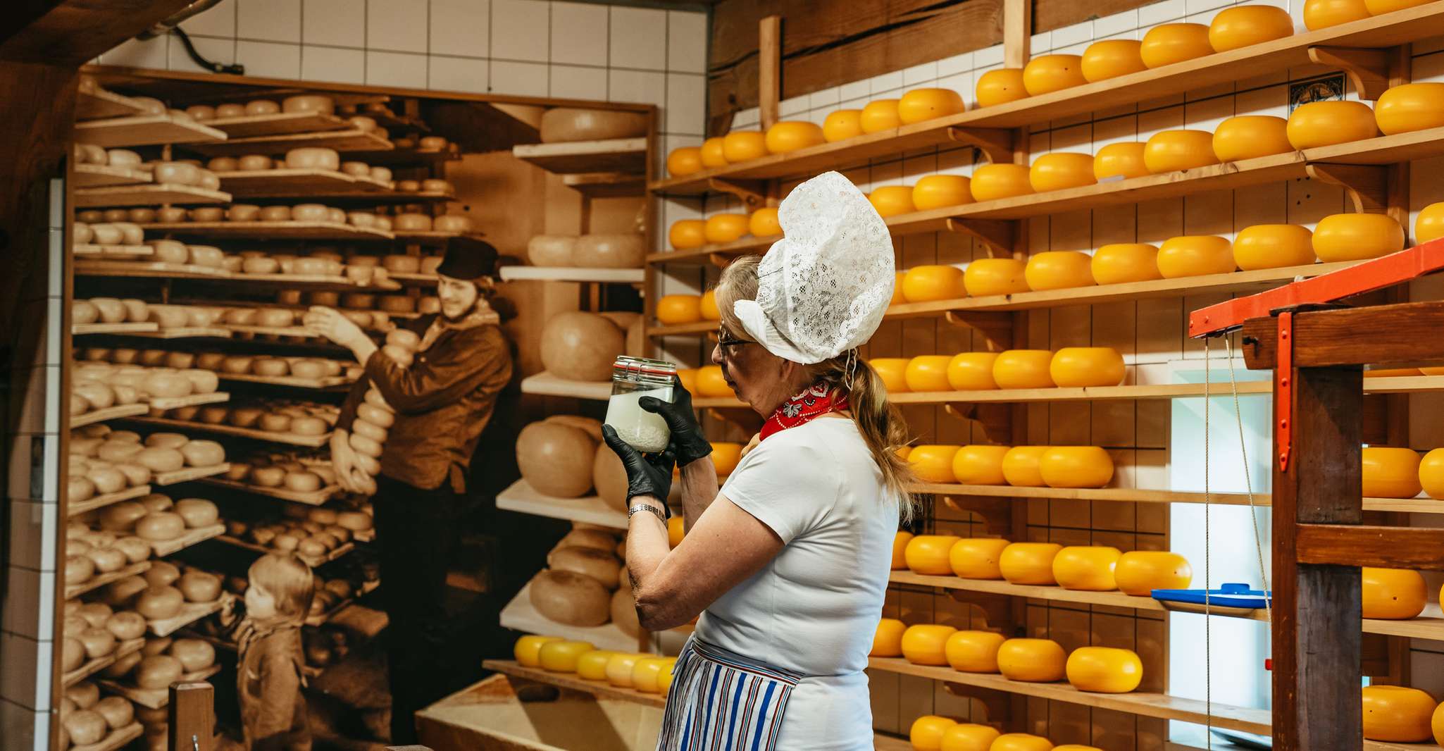 Amsterdam to Giethoorn & Zaanse Schans Small Group w/ Pickup photo 7