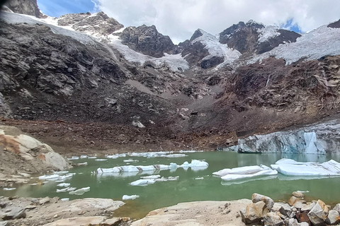 Laguna Rocutuyoc and Honkopampa Ruins Private Service