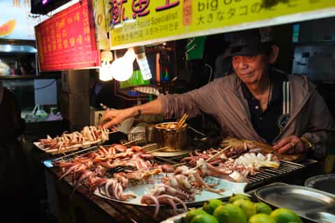 Taipei: Your First Day Food Tour with Locals & 12+ Tastings - Image 3