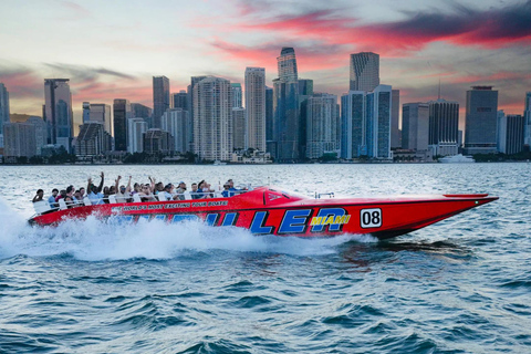 ميامي: جولة مخصصة: قارب سريع في خليج بيسكين من Pintoursميامي: جولة مخصصة: قارب سريع في خليج بيسكين من بين