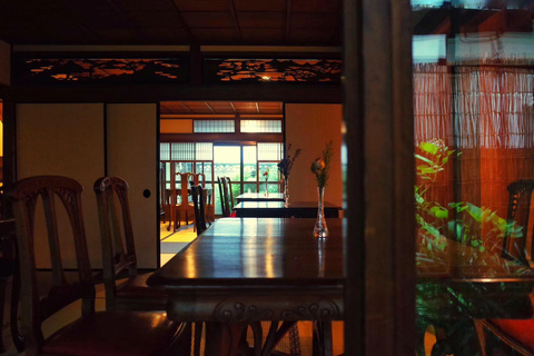 Kyoto: Japanese Calligraphy Experience in a Historic House