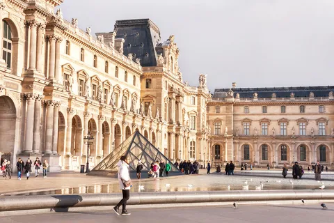 Ingresso para o Museu do Louvre e excursão a pé pelos jardins