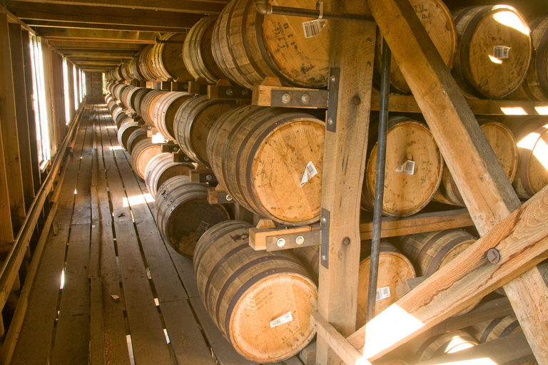 Nashville: Jack Daniel Distillery Day Trip with Tastings