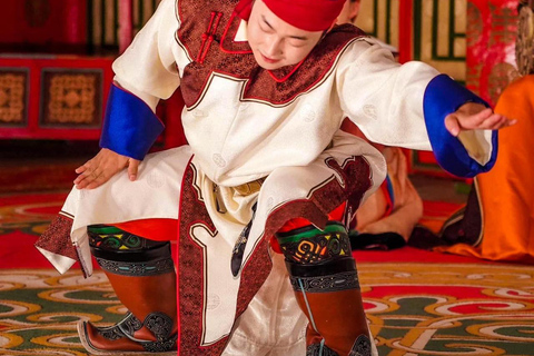 Ulaanbaatar: Traditional Mongolian Performance & night life
