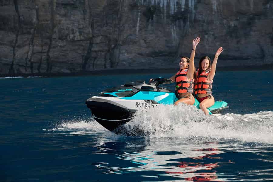 Teneriffa: 1-stündige Jetski-Safari in Los Gigantes. Foto: GetYourGuide