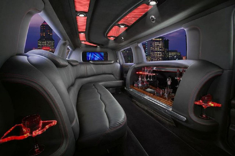 Los Angeles: Private Sightseeing Tour in a Limousine - 5hrs