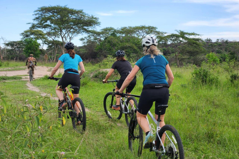 8 Days Uganda Wildlife Safari Adventure 8 Days Uganda Wildlife Safari Adventure