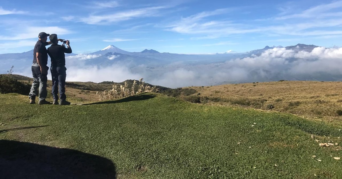 Rucu Pichincha Vulkan Wanderung - Akklimatisierung Vor Sonnenaufgang ...