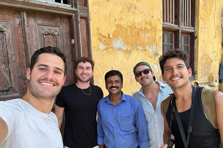 Hidden Tales of Old Kochi-Heritage Walk with a Local Insider