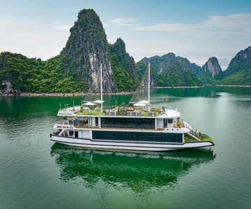 Hanoi: Dagtocht Ha Long Bay - Luxe cruise & lunchbuffet