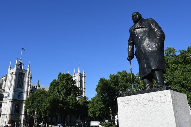 London: WW2 Day Out: Churchill War Rooms & HMS Belfast