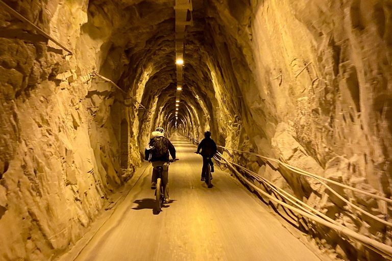 Excursion en E-Bike dans les carrières de marbre de Carrare avec dégustation de saindoux