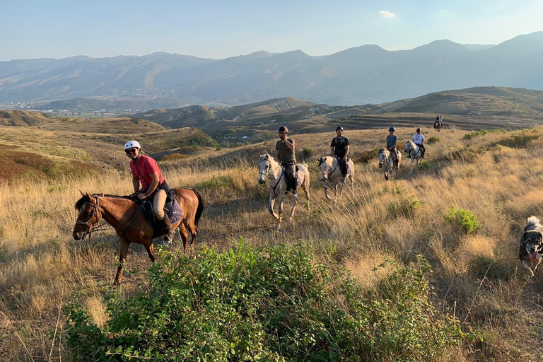 جنوب ألبانيا: جولة مغامرات شاملة لمدة 8 أيام مع مرشد محلي