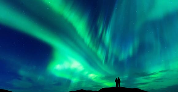 Lofoten: Private Northern Lights Tour in Premium Mercedes