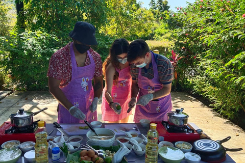 Dinner from cooking class &amp; enjoy local night market