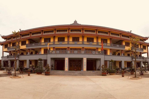 Hanoi: Yen Phu Pagoda, Wetland or Trang An, Mua Cave, Hoa Lu Private Tour : Yen Phu Pagoda and Van Long Wetland Day Tour