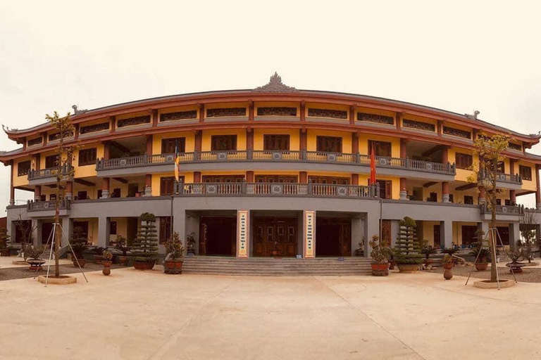 Hanoi: Yen Phu Pagoda, Wetland or Trang An, Mua Cave, Hoa Lu Private Tour : Yen Phu Pagoda and Van Long Wetland Day Tour