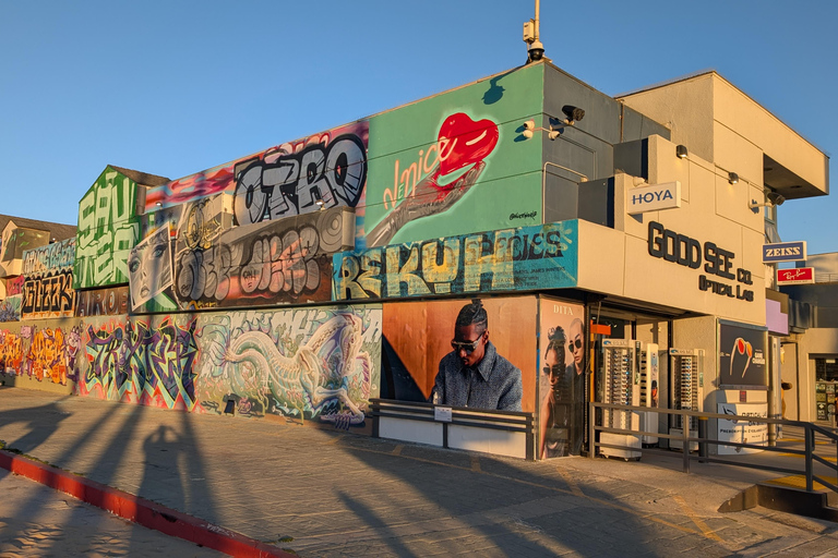 LA: Venice Beach, Muscle Beach & Santa Monica Walking Tour Italian language