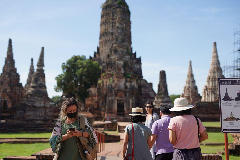 Ayutthaya Highlights & River Prawn Experience River City Meeting Point