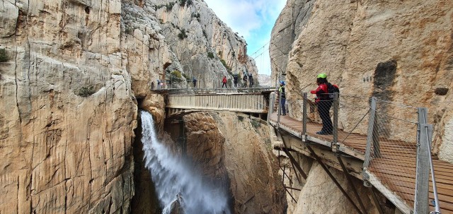 Visit From Malaga Caminito del Rey/White Villlages Tour & Tapas in Fuengirola
