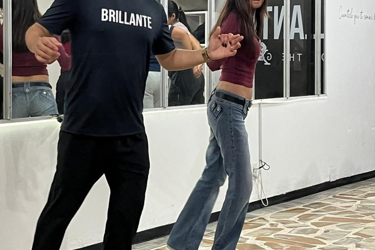 Oaxaca, Mitla: Clases de Ritmos Latinos