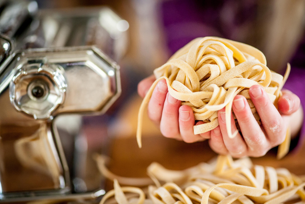 Florencia: Clase de cocina de pasta con vino ilimitado