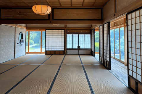 Tokyo–Haneda: Garden, Samurai & Torii Private Tour Tokyo hotel → Haneda Airport