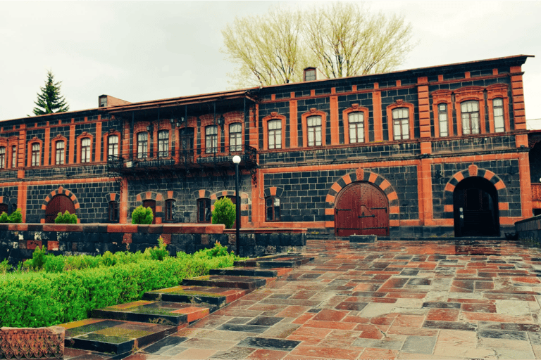 从埃里温出发：久姆里私人一日游的亮点私人旅游，无导游