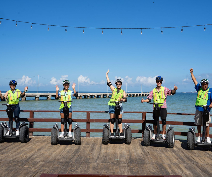 Progreso: Segway City Tour and Beach Club Access