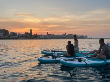 LUZ Sonnenuntergang in SUP mit Aperitif und Lichtshow