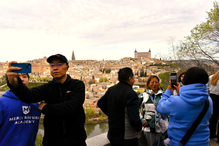 Madrid: Guided Tour to Toledo & Madrid Hop-On Hop-Off Bus Half-Day Toledo Tour & 24-Hour Madrid Hop-On Hop-Off Bus