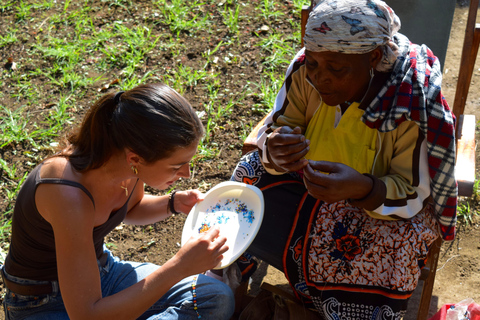 Arusha: Lektion om pärlsmycken i Maasai-stilMaasai-stil med pärlsmycken Lektion med brunch