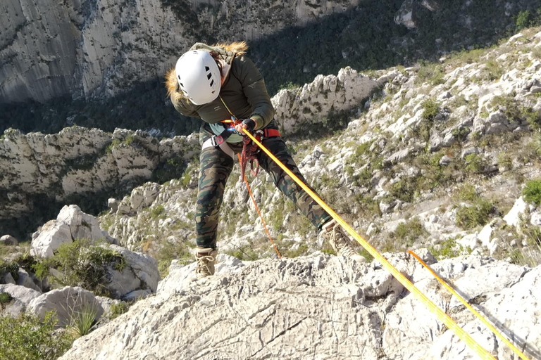 Monterrey: Hiking with Rappelling to El Nido de los Aguiluchos Monterrey: Hiking with Rappel to El Nido de los Aguiluchos
