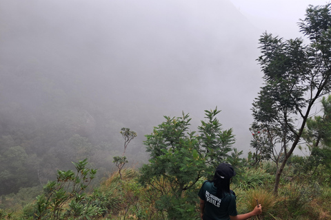 Belihuloya: 3-Night Hiking Tour with Kayaking & Transfers