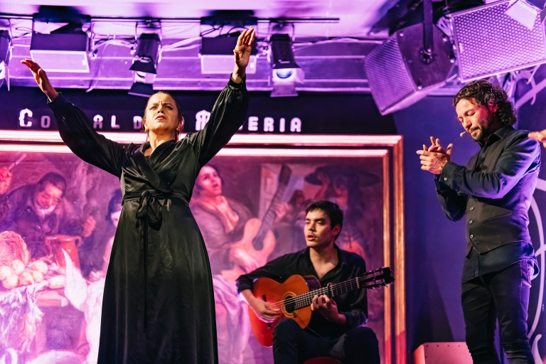 Madrid : spectacle de flamenco au Corral de la MoreriaSpectacle de flamenco avec une boisson incluse