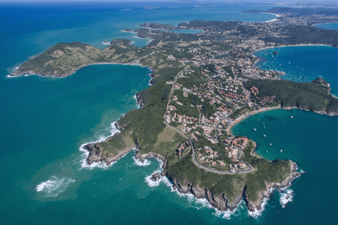 Rio de Janeiro: Exclusive catamaran ride and lunch included. Rio - Búzios Day Trip: exclusive catamaran ride and lunch included.